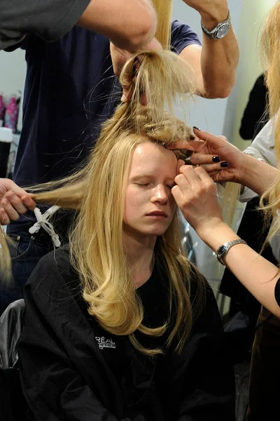 Look 13